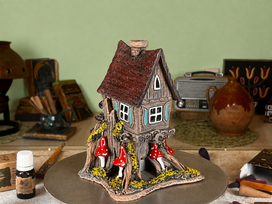 Forest Root Cottage - Fairytale Ceramic Aroma Oil Burner and Tea Light Holder (A10)