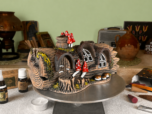 Woodland Log Cottage - Fairytale Ceramic Aroma Oil Burner and Tea Light Holder (A1)